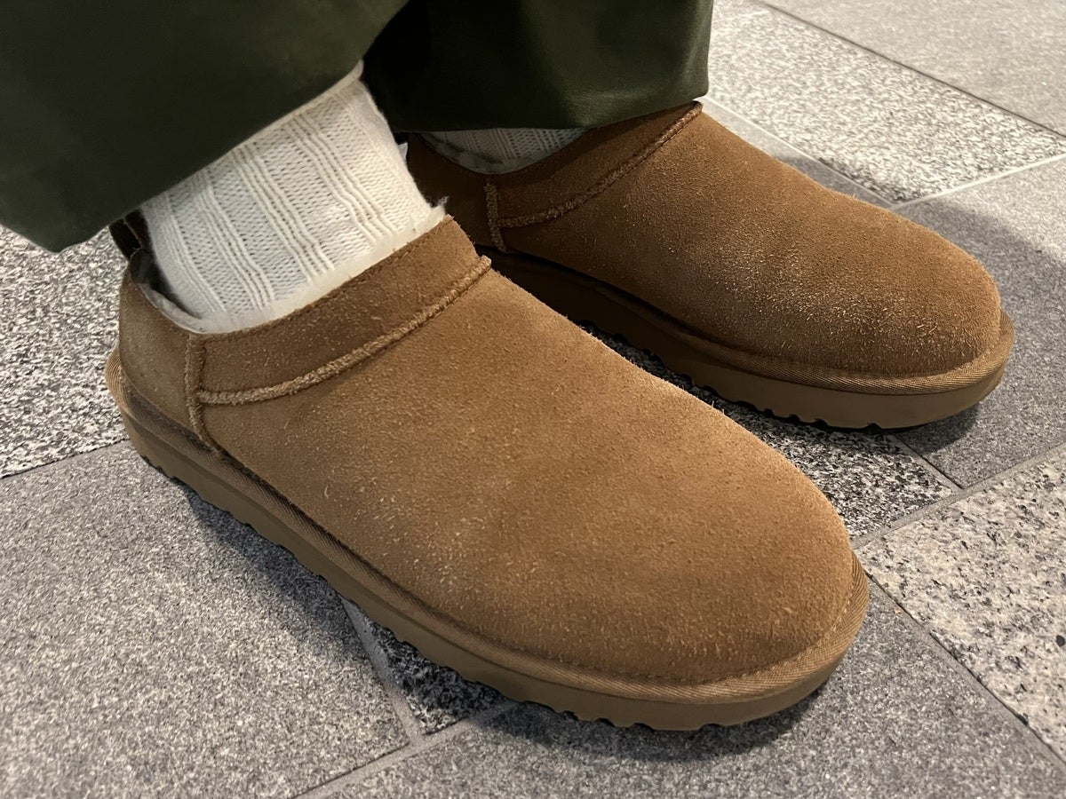 UGG “Classic Micro” 着画