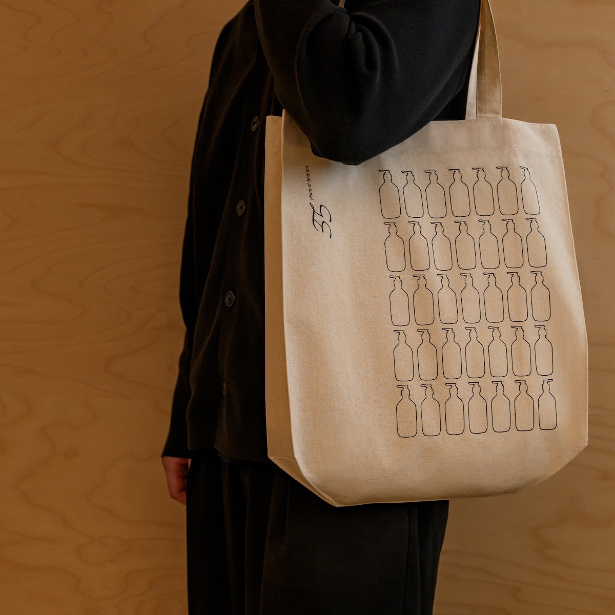 イソップの名作「アンドラム」ハンドケア トートバッグ