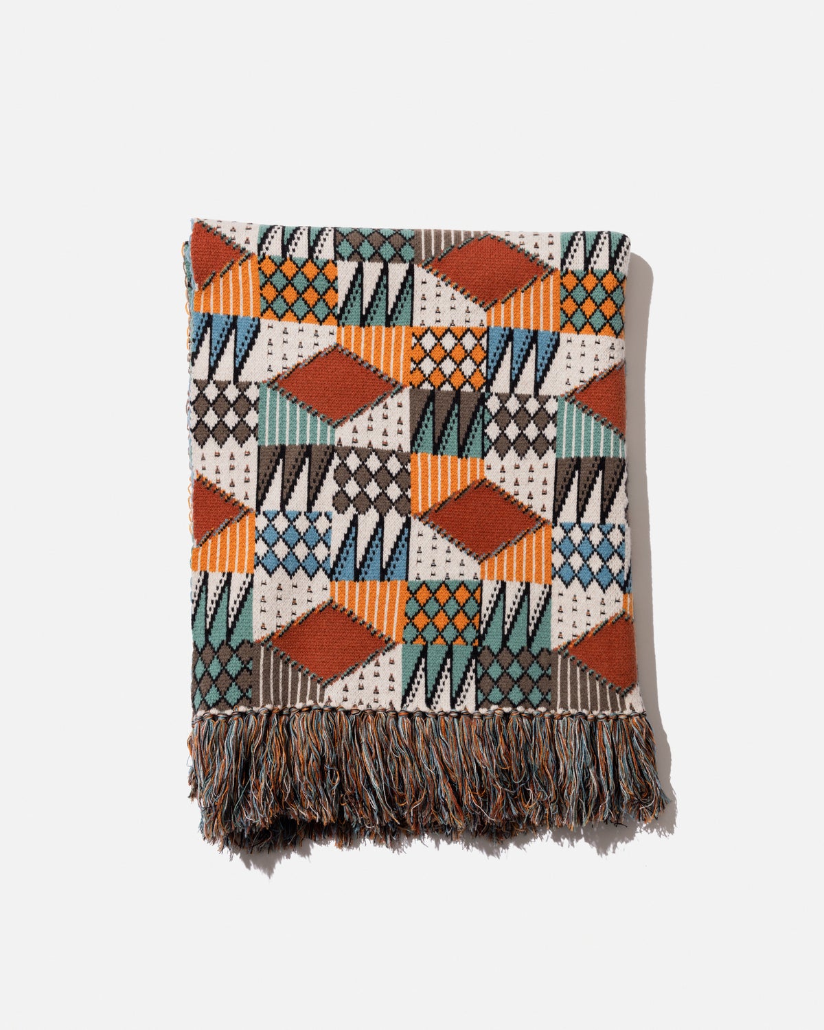 GEOMETRIC PATTERN BLANKET 2