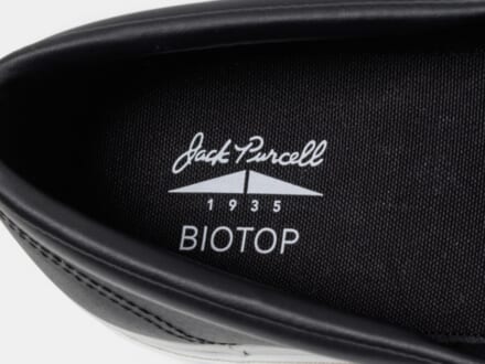「コンバース」別注の“大人なジャックパーセル”は初のスリッポン！「ビオトープ」らしい上品レザーのシンプルなデザインが魅力！