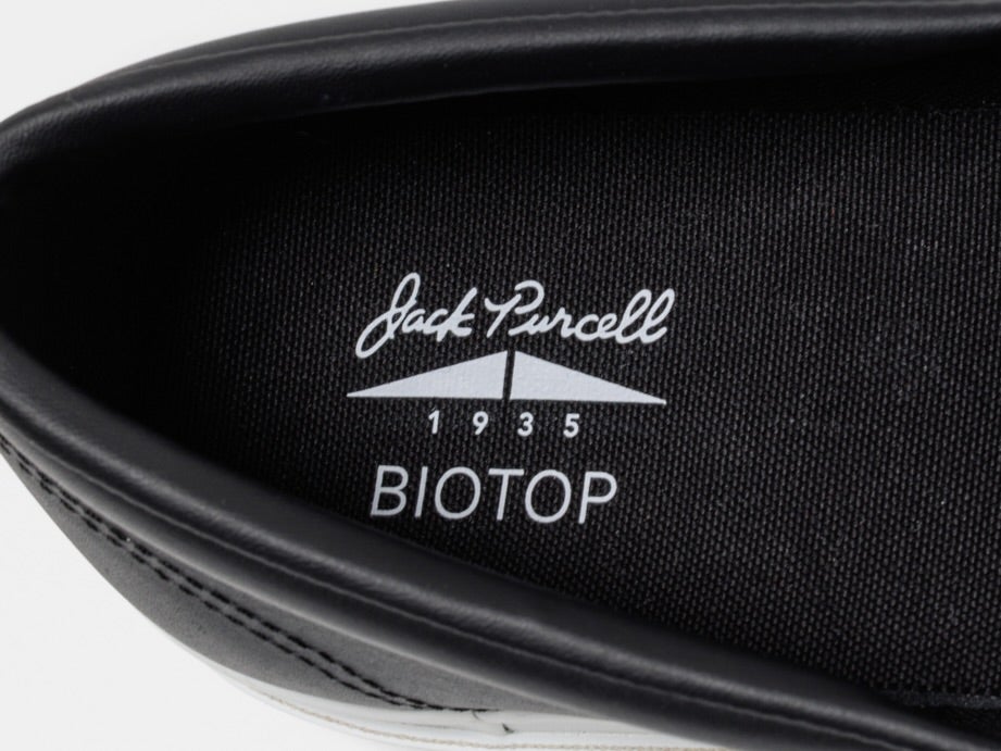 「コンバース」別注の“大人なジャックパーセル”は初のスリッポン！「ビオトープ」らしい上品レザーのシンプルなデザインが魅力！