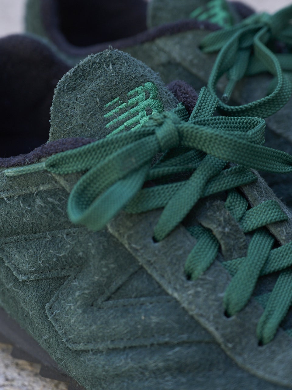 AURALEE&times;New Balance RC30のタン