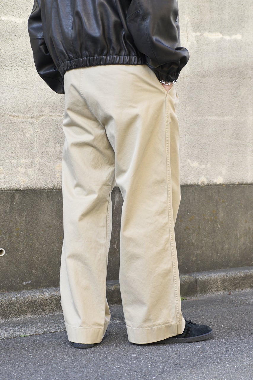 ビューティアンドユース横山さん下半身寄りカット、バック