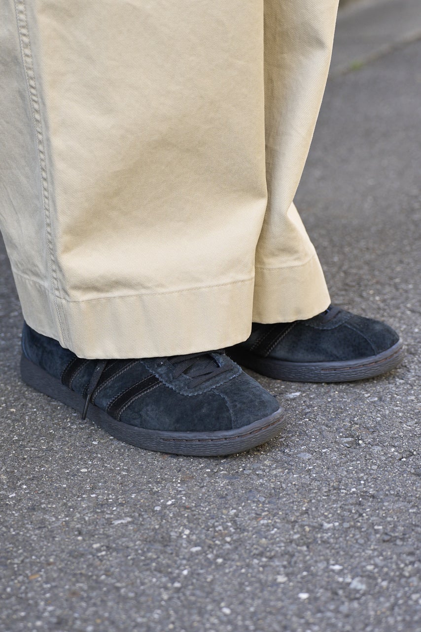 アディダス、TOBACCO、サイド