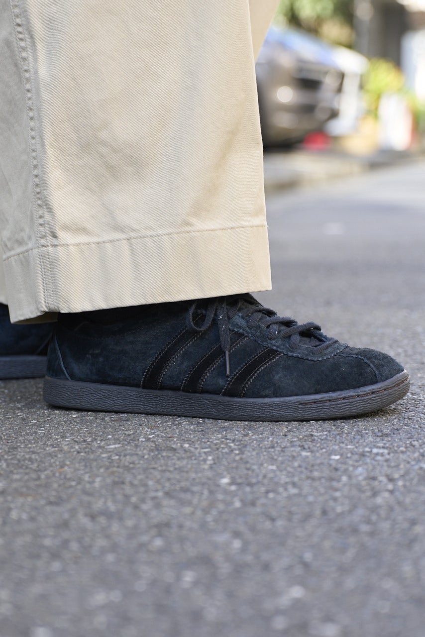 アディダス、TOBACCO、サイド寄りカット