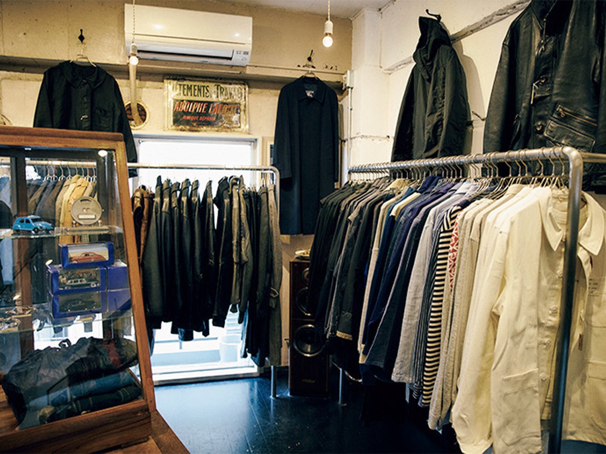古着屋「DE CHIRICO」の店内