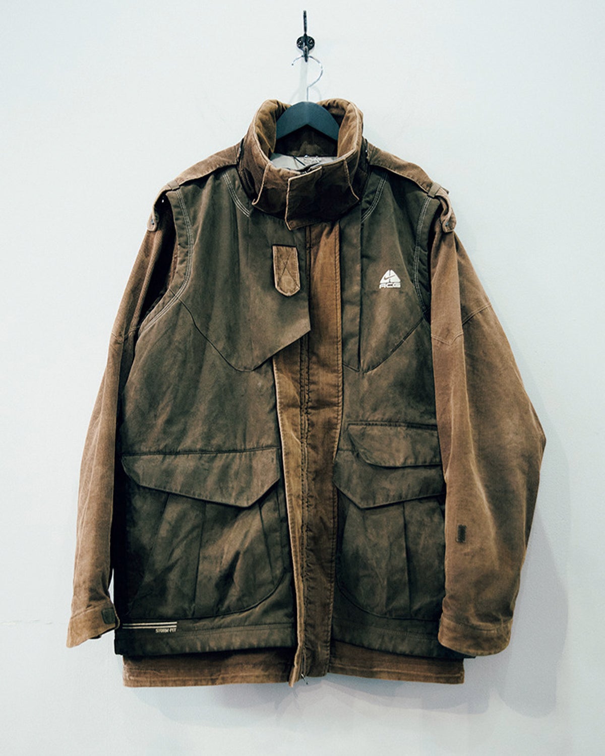 2000年代のナイキ ACGのジャケット