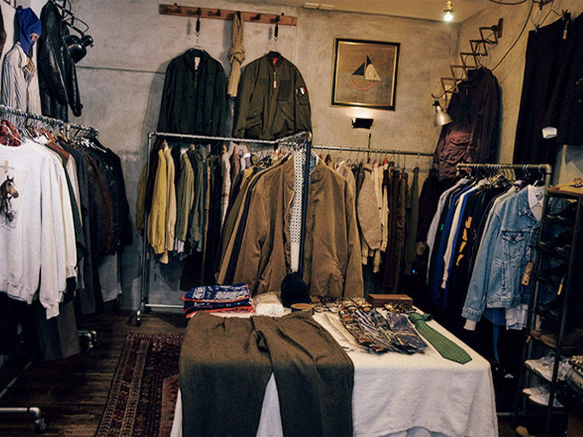古着屋「militaria」の店内