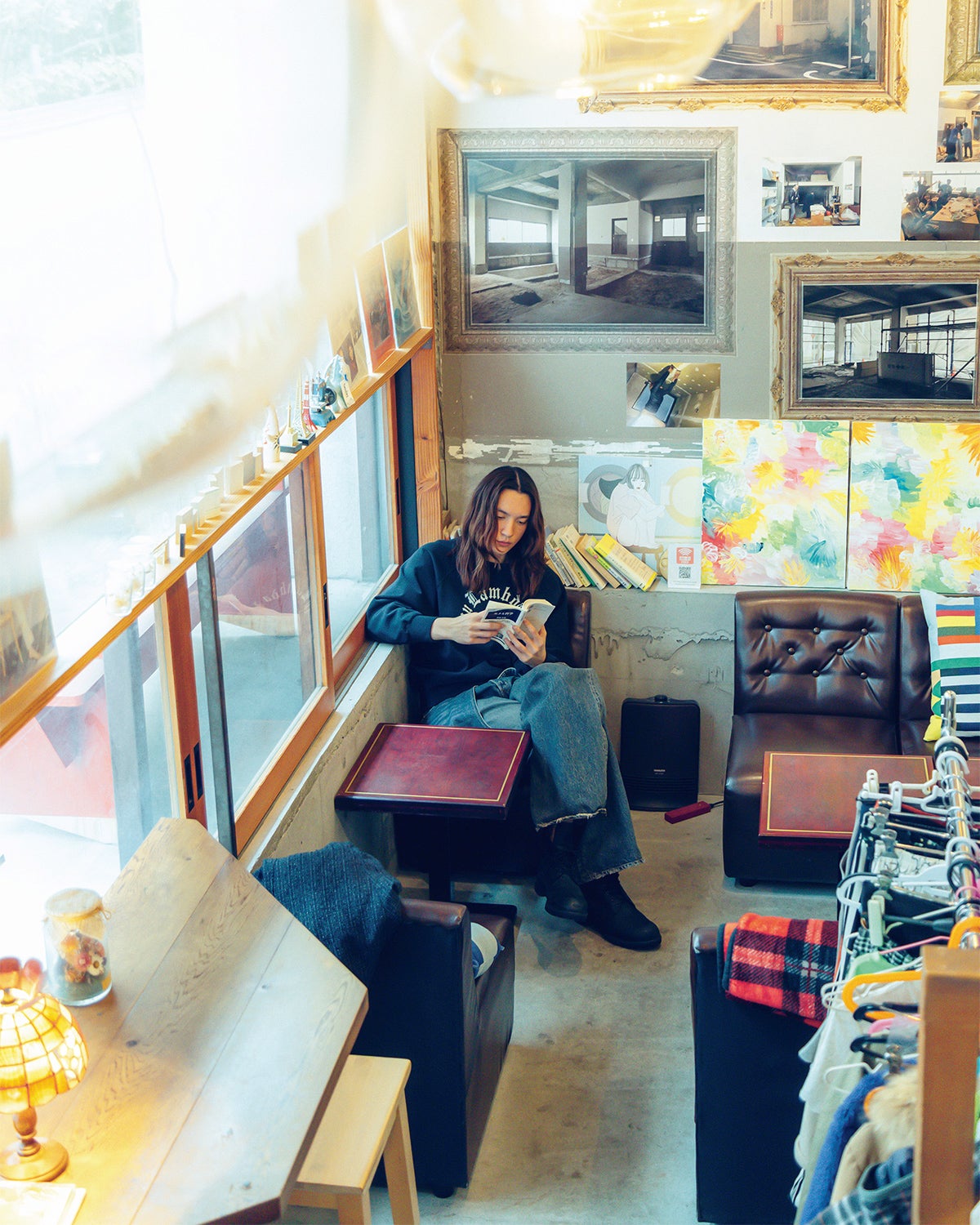 喫茶ランドリーの店内