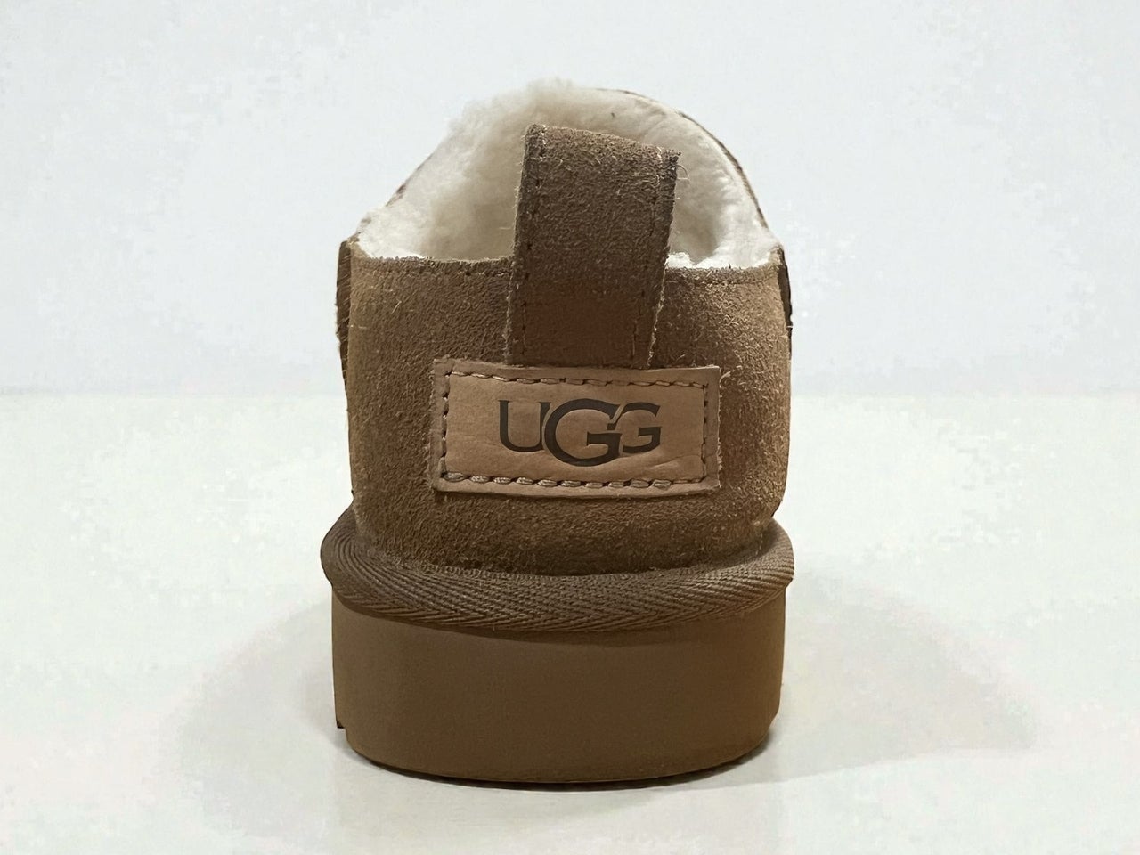 UGG “Classic Micro” 後ろ