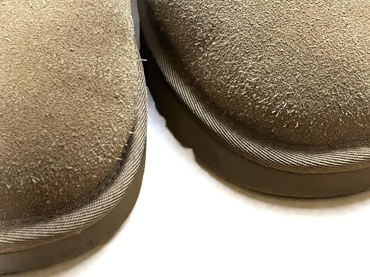 UGG “Classic Micro” トゥ