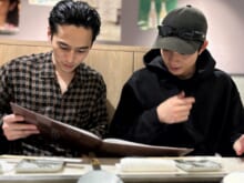 どこに行ってもボルダリング。共演者と登りに行くことも増えた[鈴木 仁ブログ]