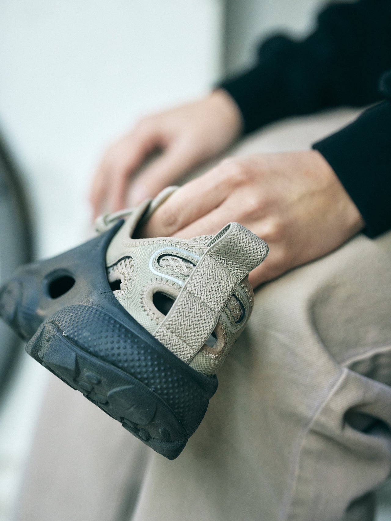 オシャレな人が買ってよかった〈crocs〉のサンダルのヒール