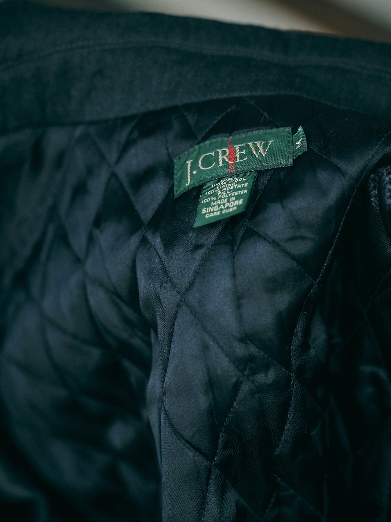 オシャレな人が買ってよかった〈J.CREW〉のウールコートのタグ
