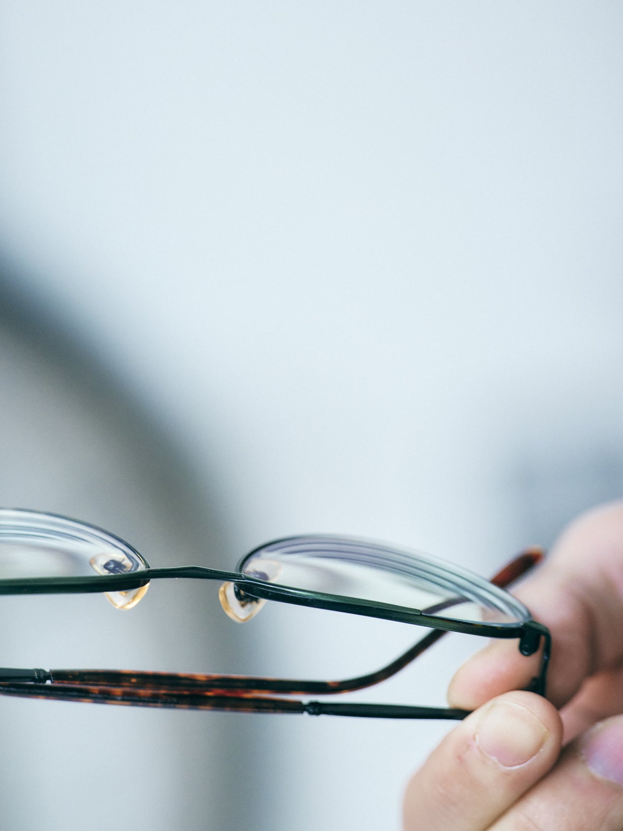 オシャレな人が買ってよかった〈MICHIKO LONDON〉の眼鏡のディテール2