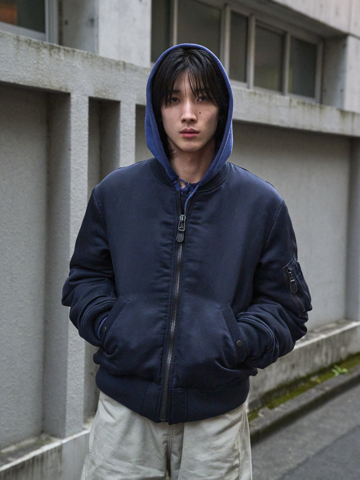 四坂亮翔の冬私服コーディネート上半身寄り