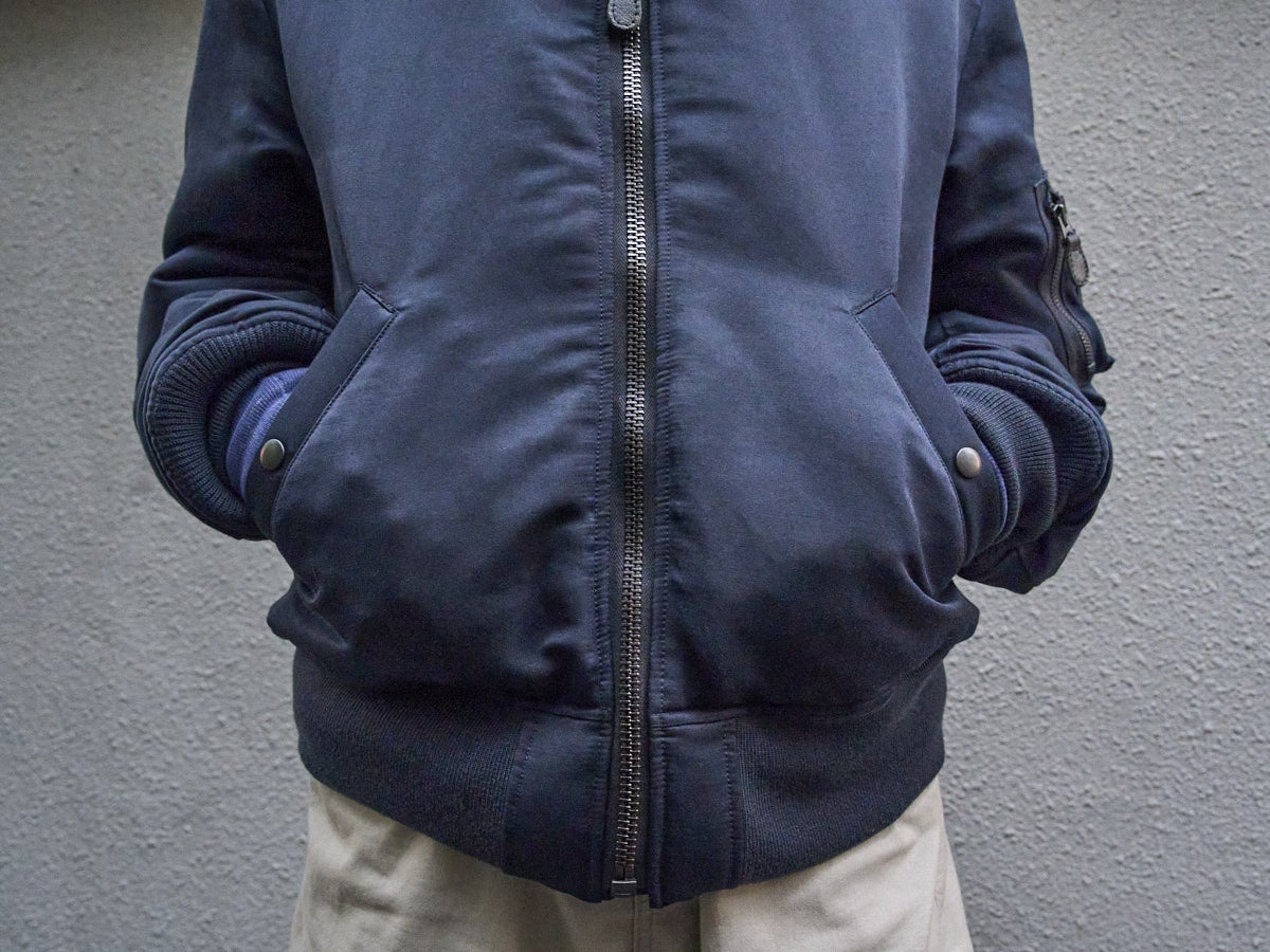 四坂亮翔の冬私服コーディネート_コモリのアウター寄り