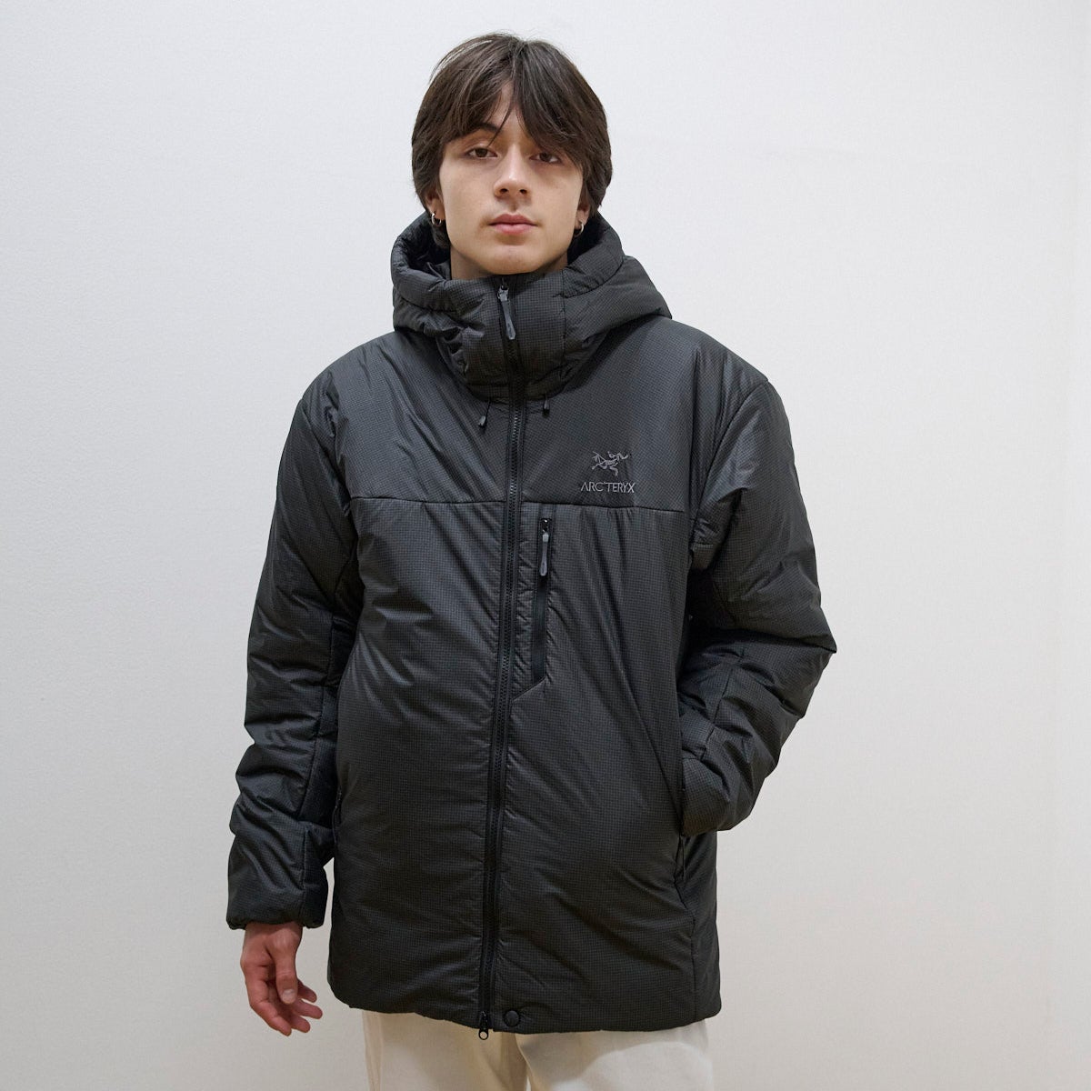 アークテリクスの中綿ジャケット／ニュークレイ SV パーカ メンズを試着＆本音レビュー！