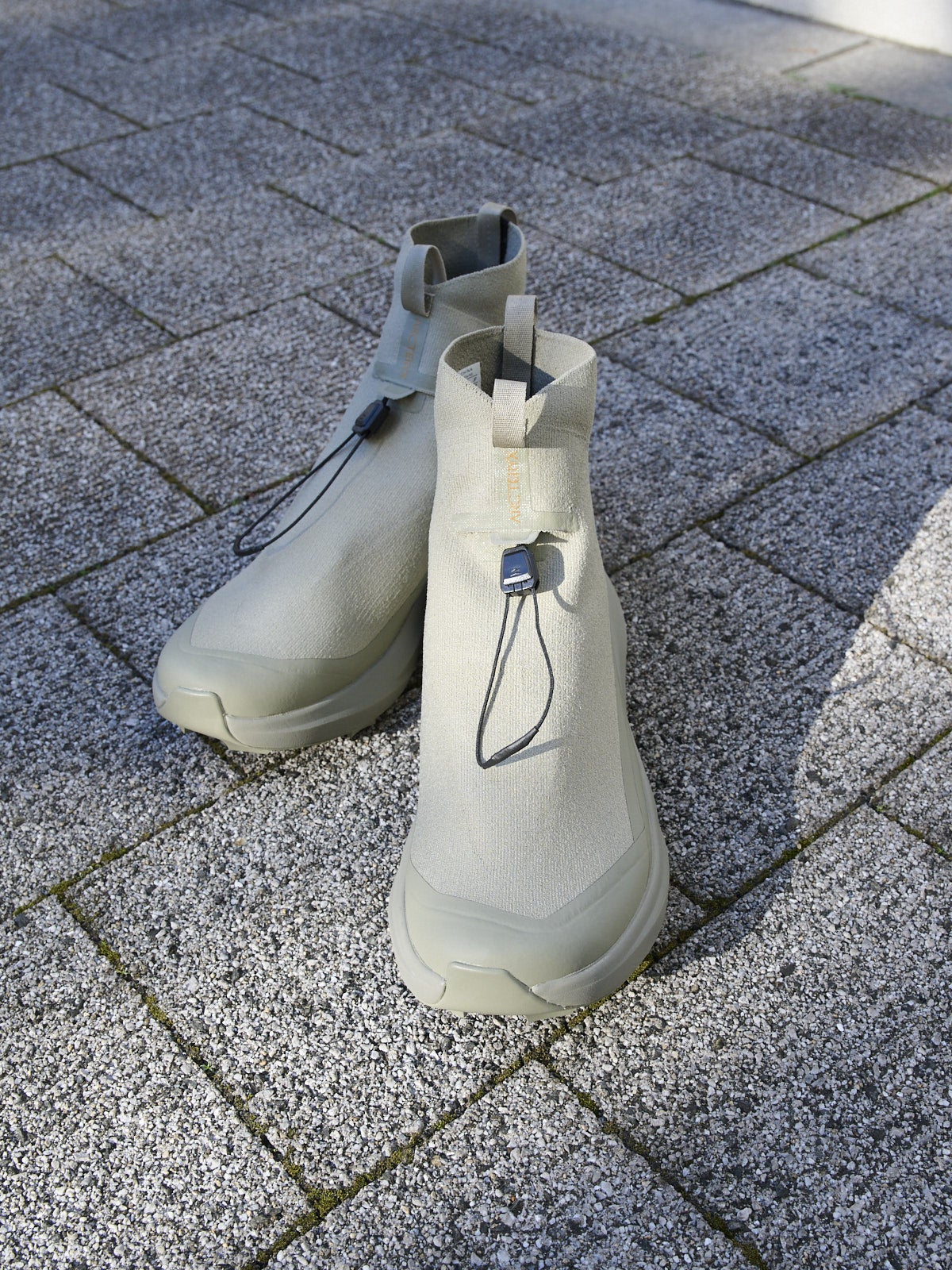 アークテリクスのスニーカー「NORVAN 4 NIVALIS MEN」