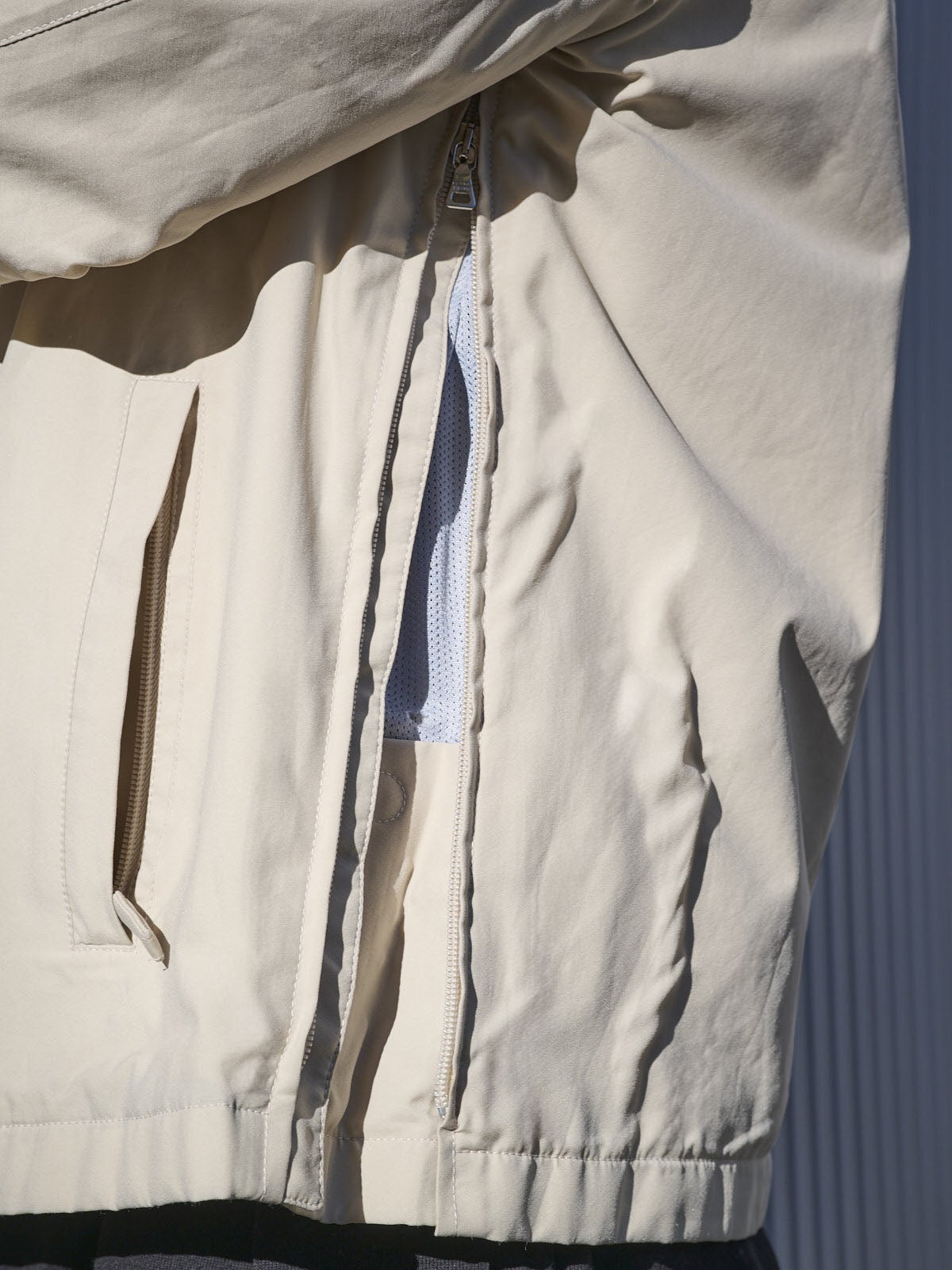 プラダスポーツ、サイドジップ