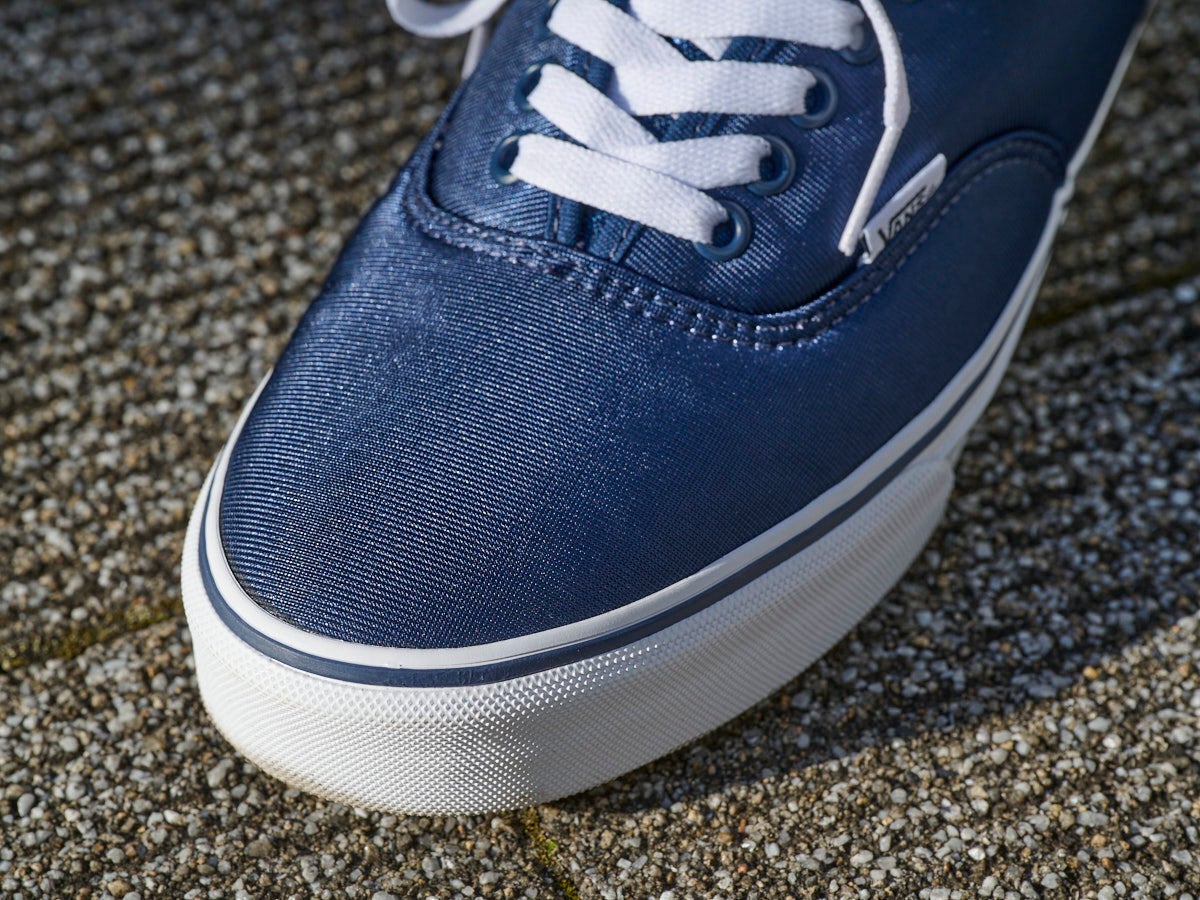 ヴァンズ、Authentic、トゥ