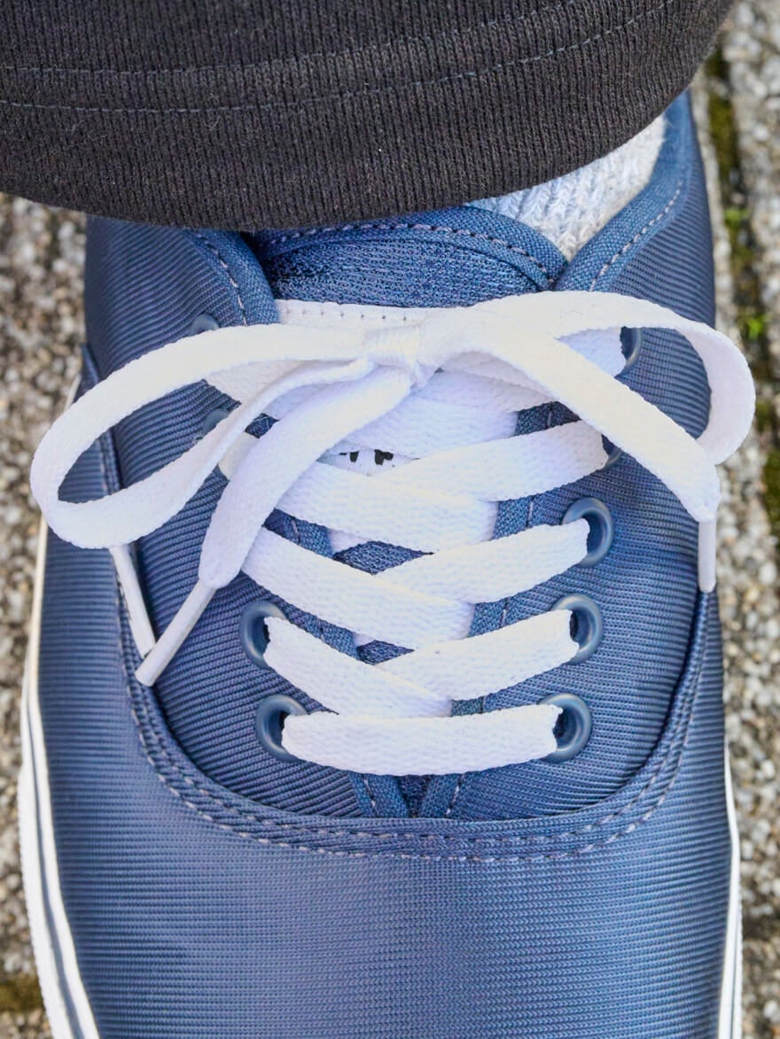 ヴァンズ、Authentic、シューレース