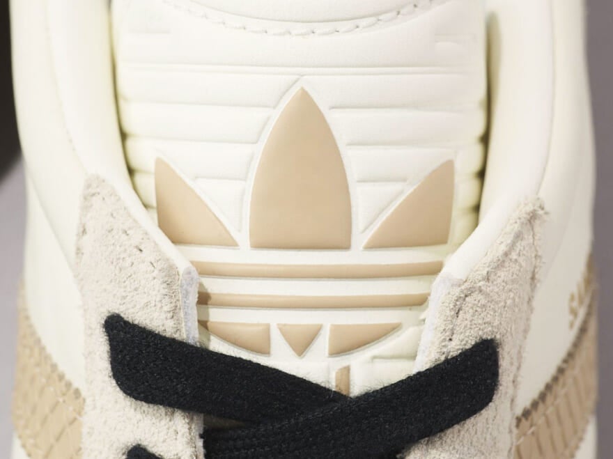 「アディダス」で完売前に買うべき“最強白スニーカー”３選！進化系サンバから古着好きにも刺さるクラシックモデルまで！[adidas Originals]