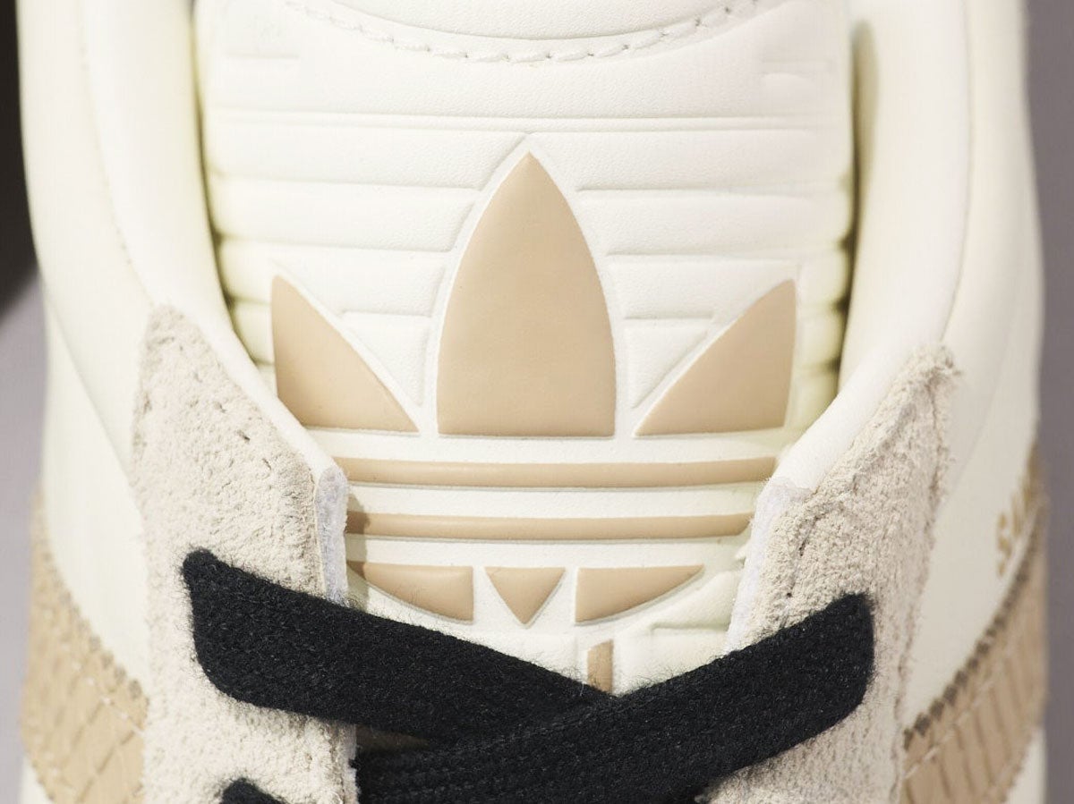 「アディダス」で完売前に買うべき“最強白スニーカー”３選！進化系サンバから古着好きにも刺さるクラシックモデルまで！[adidas Originals]