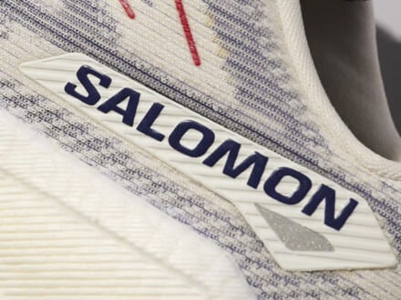 「サロモン」で完売前に買うべき“最強白スニーカー”５選！ １万円台ゴアテックスから定番名品XT-6まで履き心地抜群のグッドデザインを服のプロが激推し！[SALOMON]