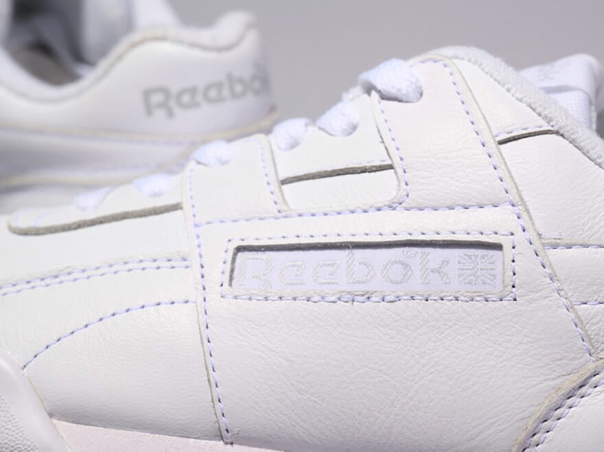 人気の「CLUB C」のようにも履けて差がつく「リーボック」の‟万能白スニーカー”を発見！[Reebok ワークアウト プラス]