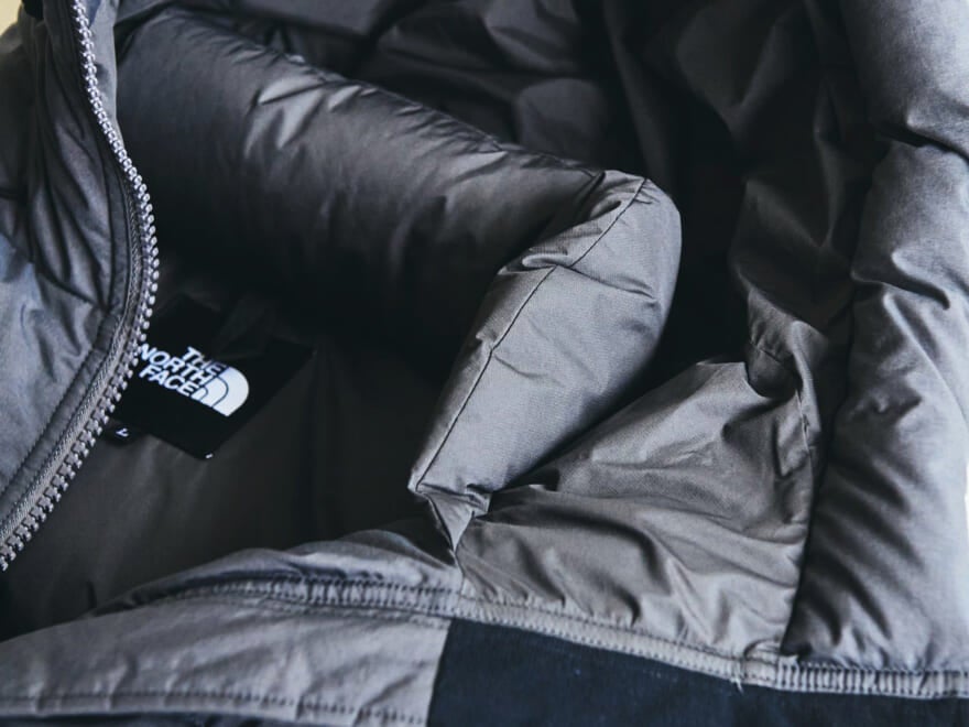 服好きが買った&欲しい!“大人グレー”な「上品ダウン」7選。ダウン見えしないコート、3万円台ゴアテックス、話題コラボ…