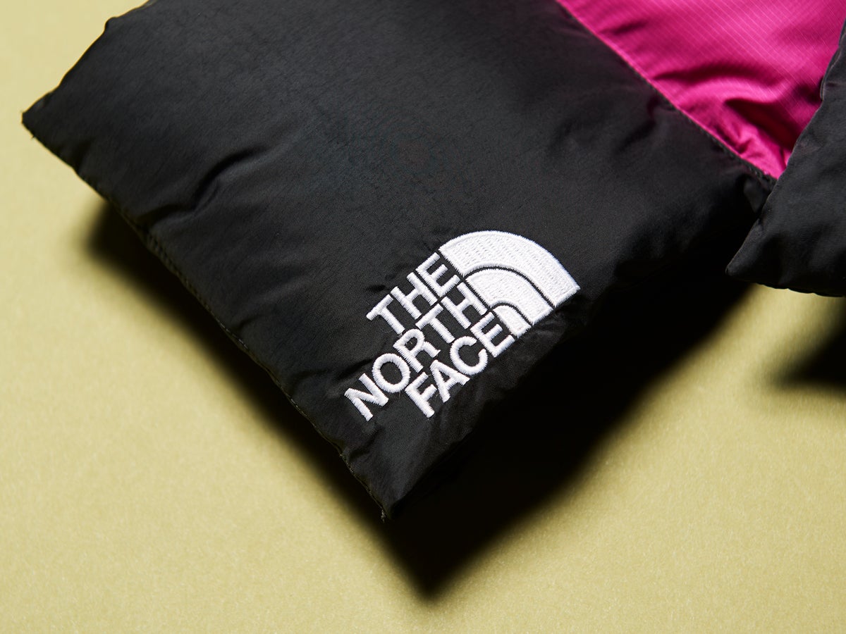 “とにかく暖かい小物”を「アウトドアブランド」で発見！マフラー、手袋、ブーツなど冬中ずっと活躍する15選！