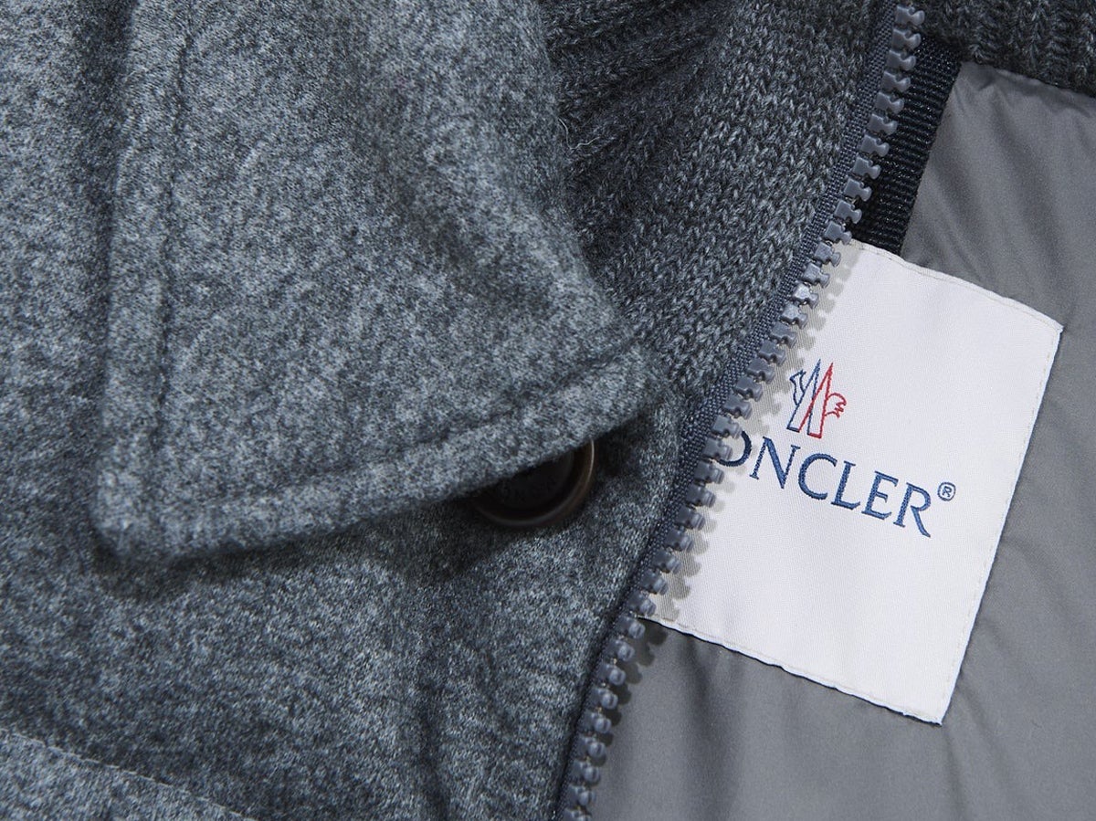 “ナイロンじゃない”から大人顔。「異素材ダウン」８選！トレンドのレザーやコーデュロイから上質なロロ・ピアーナまで！