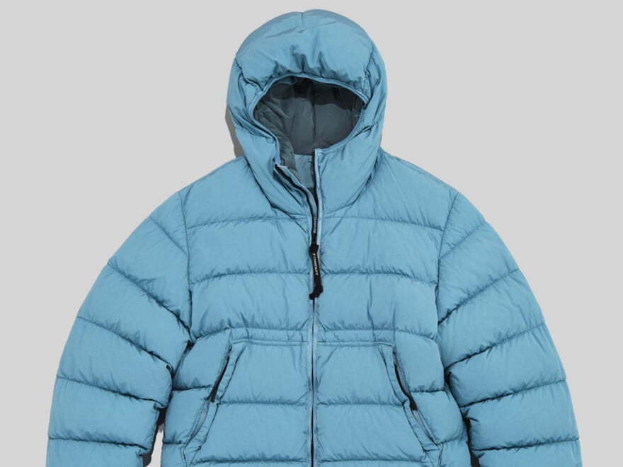 正直、黒ダウンに飽きたなら。街に映える「大人カラーダウン」という選択を。今買うべき最強の9選!