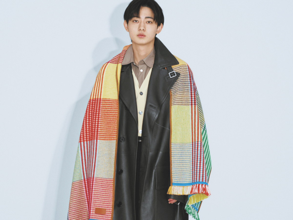 「エルメス」の新作マフラー、「タイオン」のコラボダウン…頑張った自分へのギフトにもおすすめな新作アイテム６選。[Mew!]