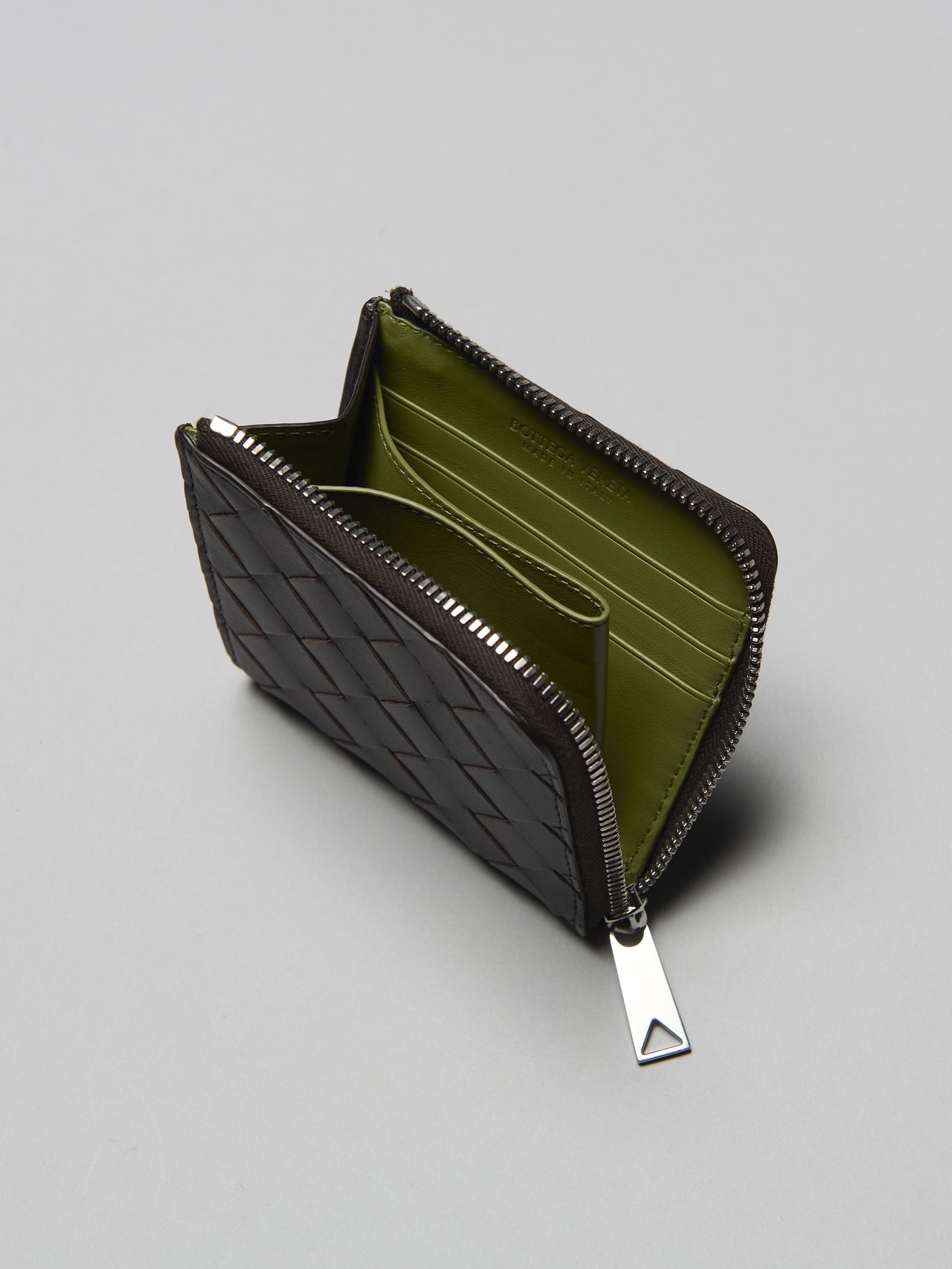 「イントレチャート」 スクエア ジップアラウンドウォレット ウォレット(ボッテガ・ボッテガ・ヴェネタの革財布「イントレチャート」 スクエア ジップアラウンドウォレットの内側のマッチャカラー