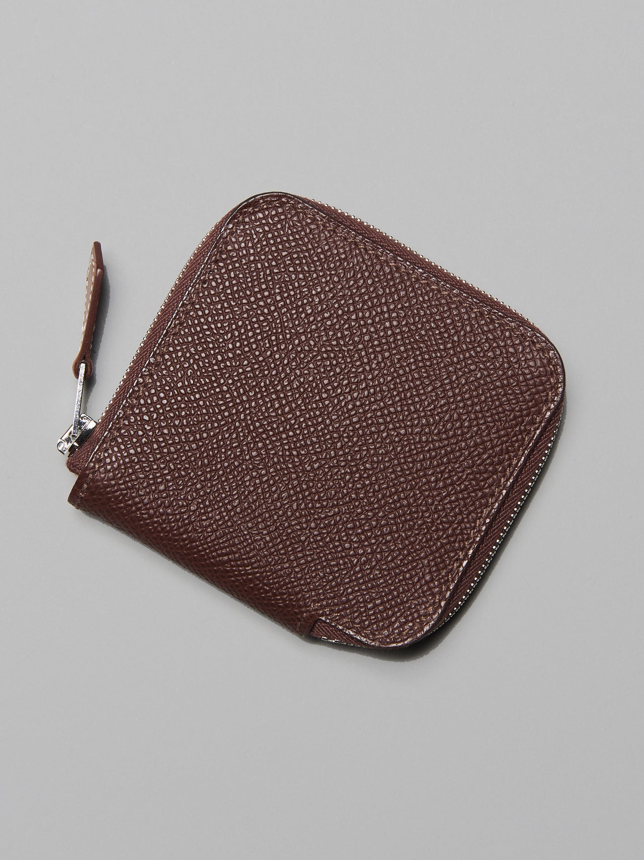 冬ボーナスで買うべきエルメスのレザーコインケース《シルクイン》