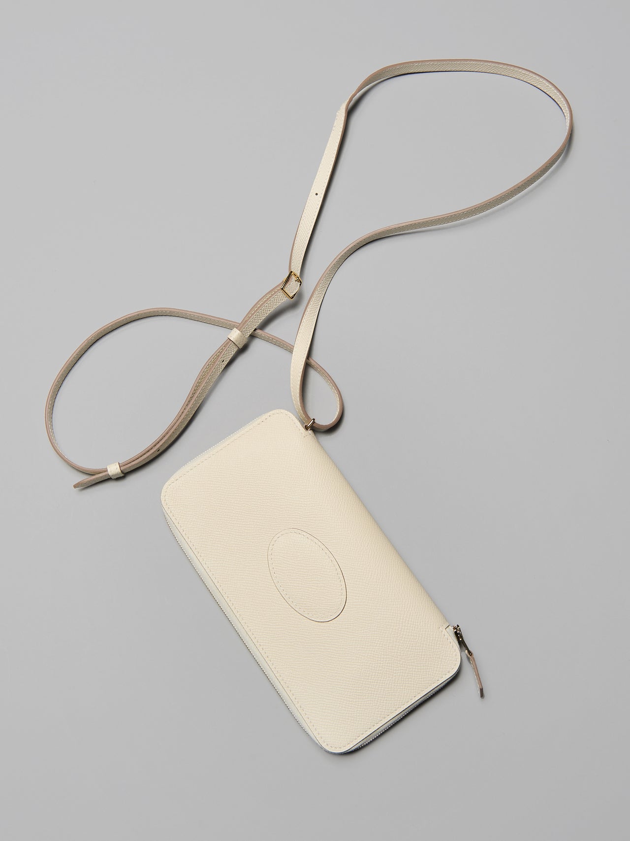 エルメスのレザー財布/ウォレットバッグ《マカロン》