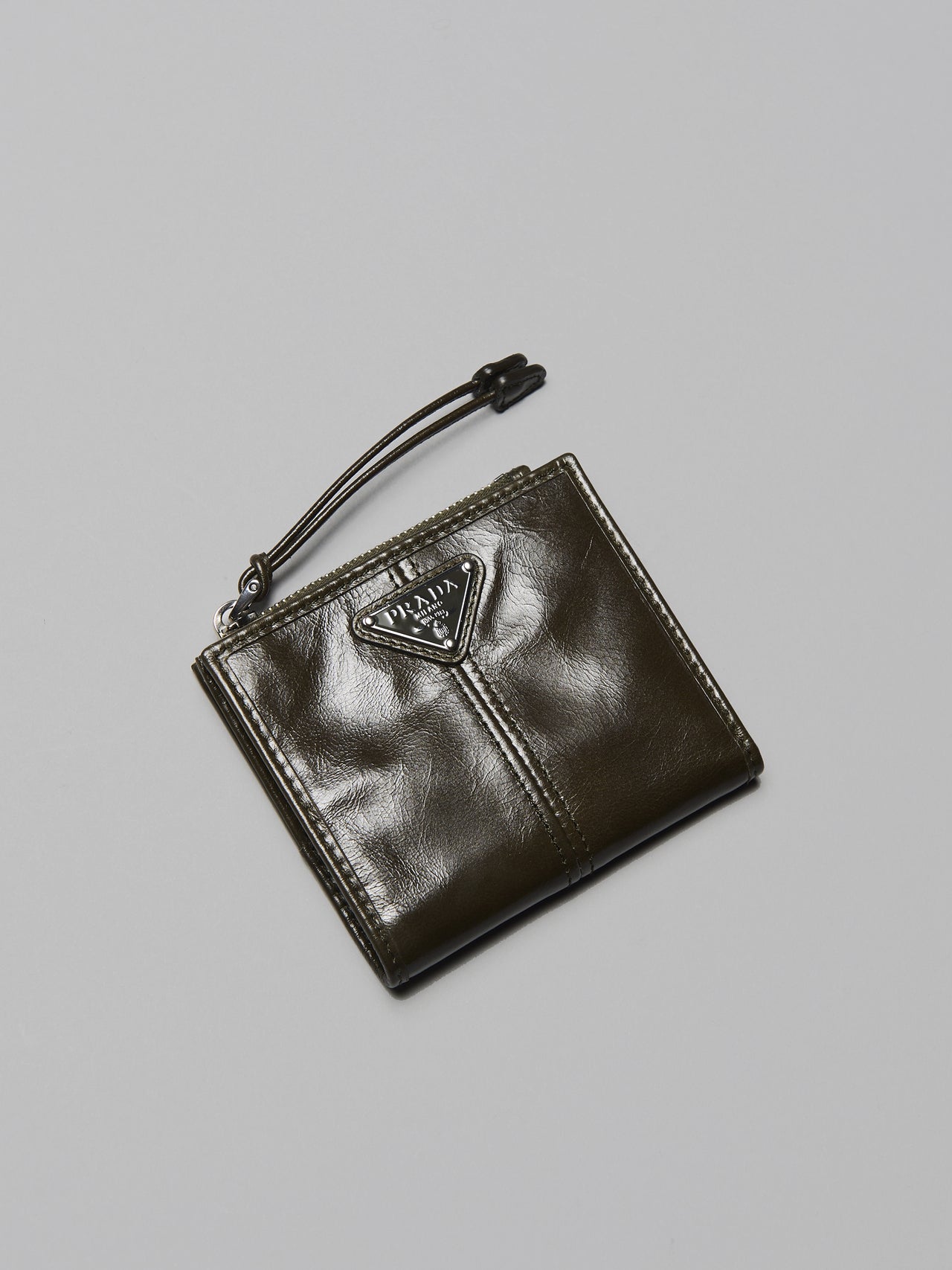 プラダの新作革財布のソフトルックスレザー 財布 ウォレット