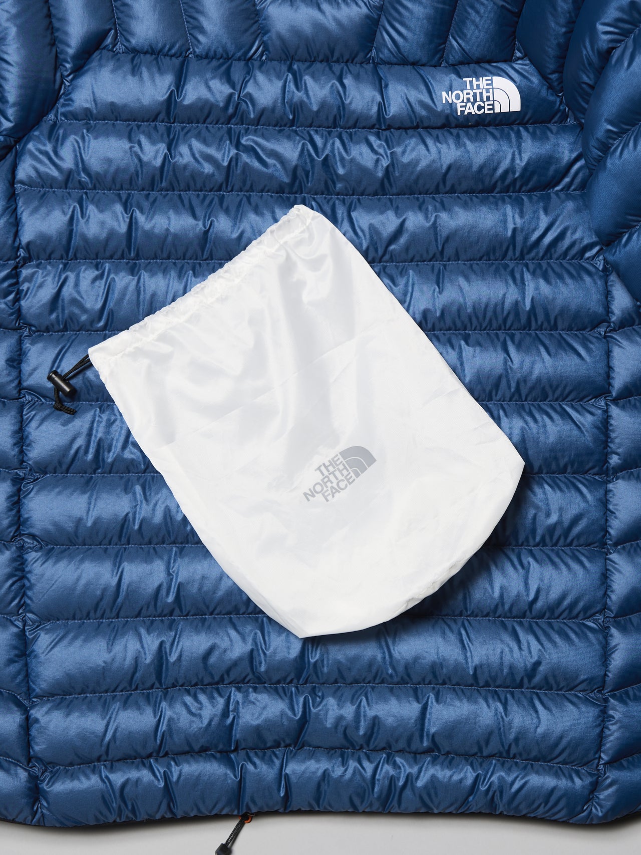 ザ・ノース・フェイスのダウン/ウーゼルジャケットのスタッフバッグ