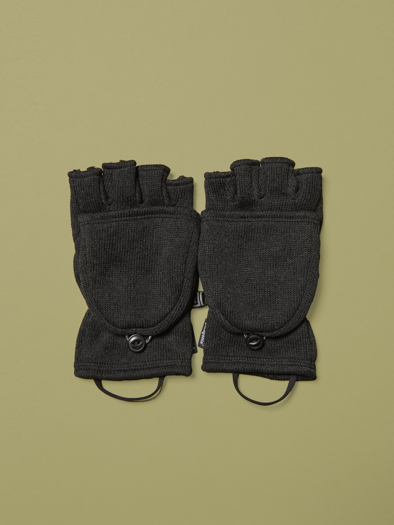 パタゴニアの黒いベター・セーター・グローブ 手袋