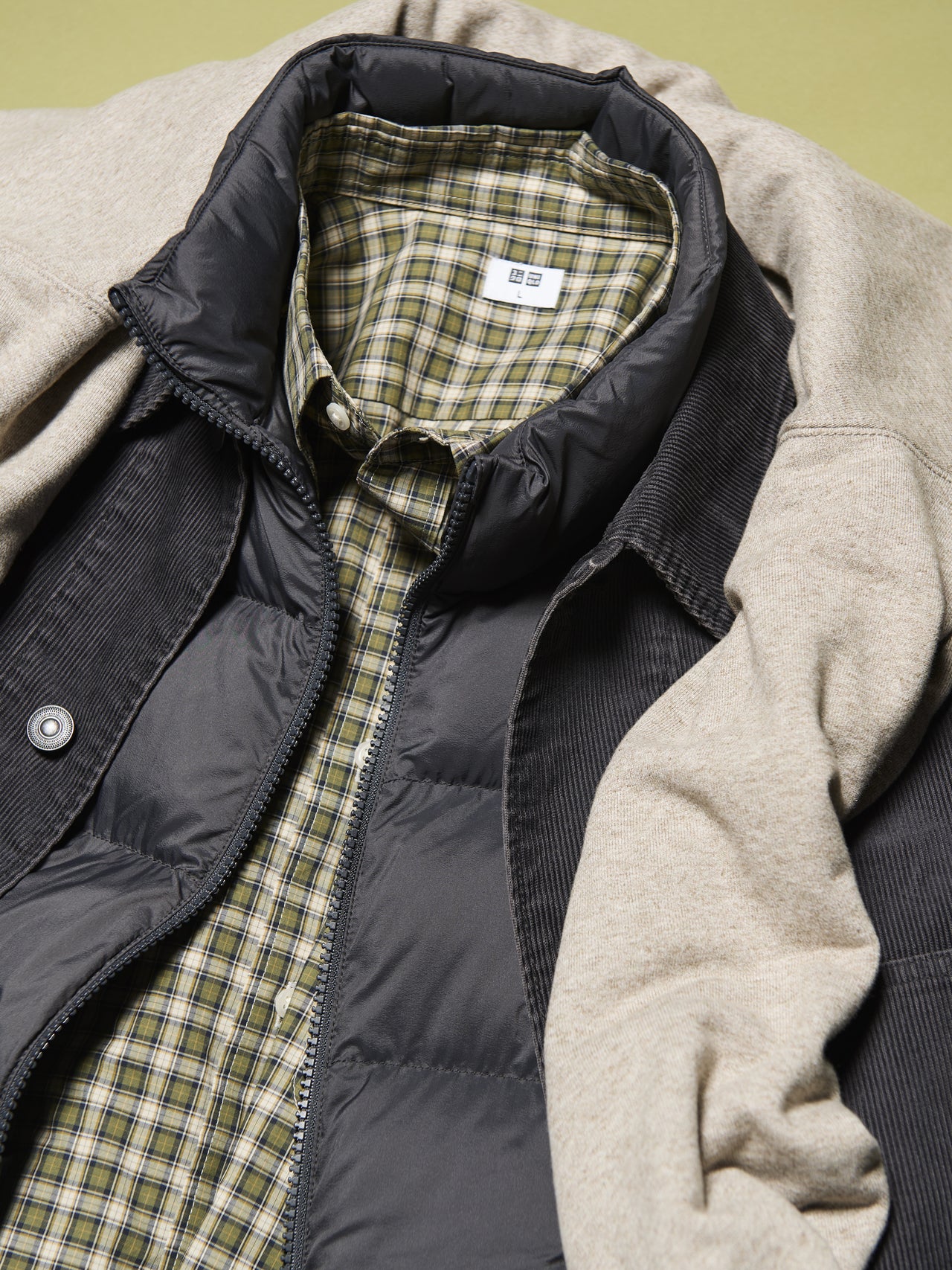 「ユニクロ」アウターの高見えコーデ②のディテール