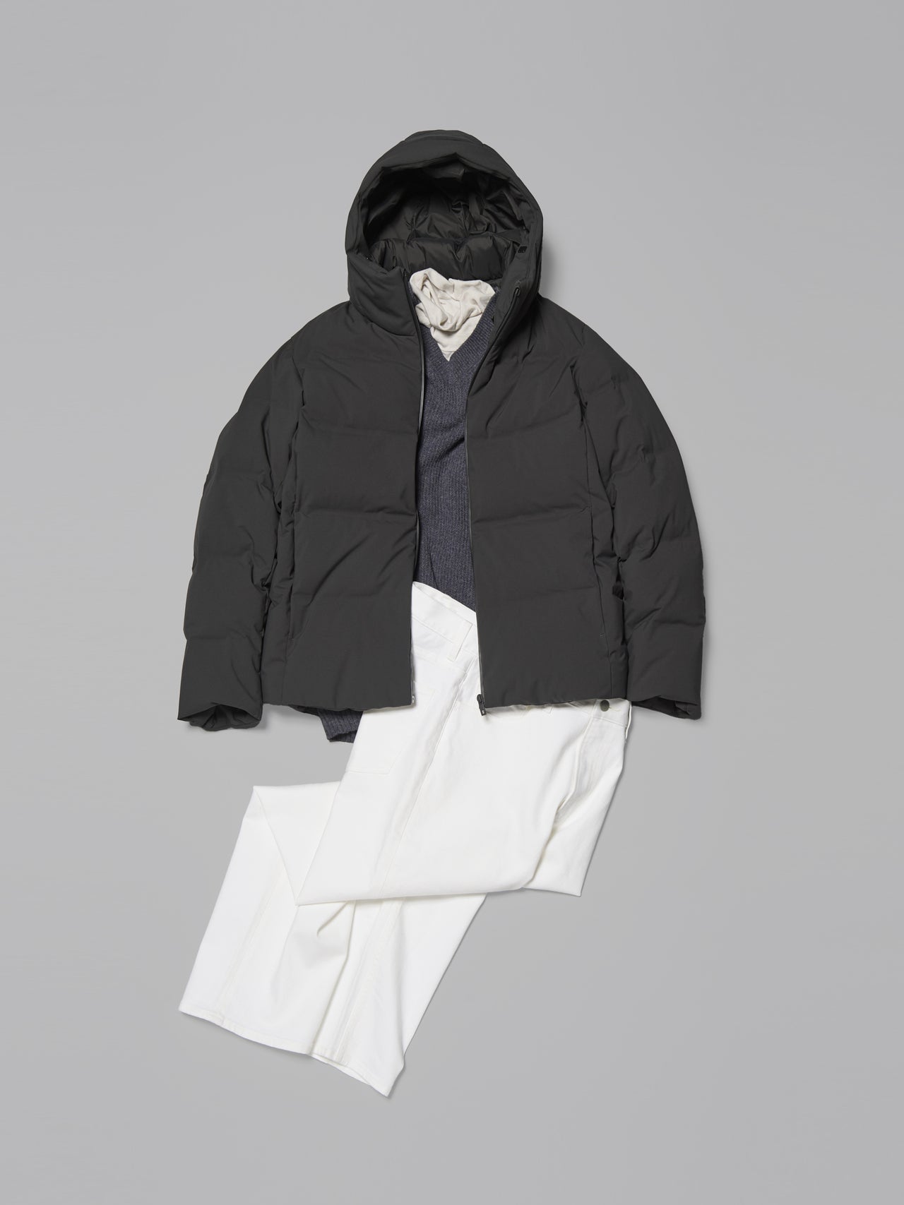 「ユニクロ」ダウンの高見えコーデ①