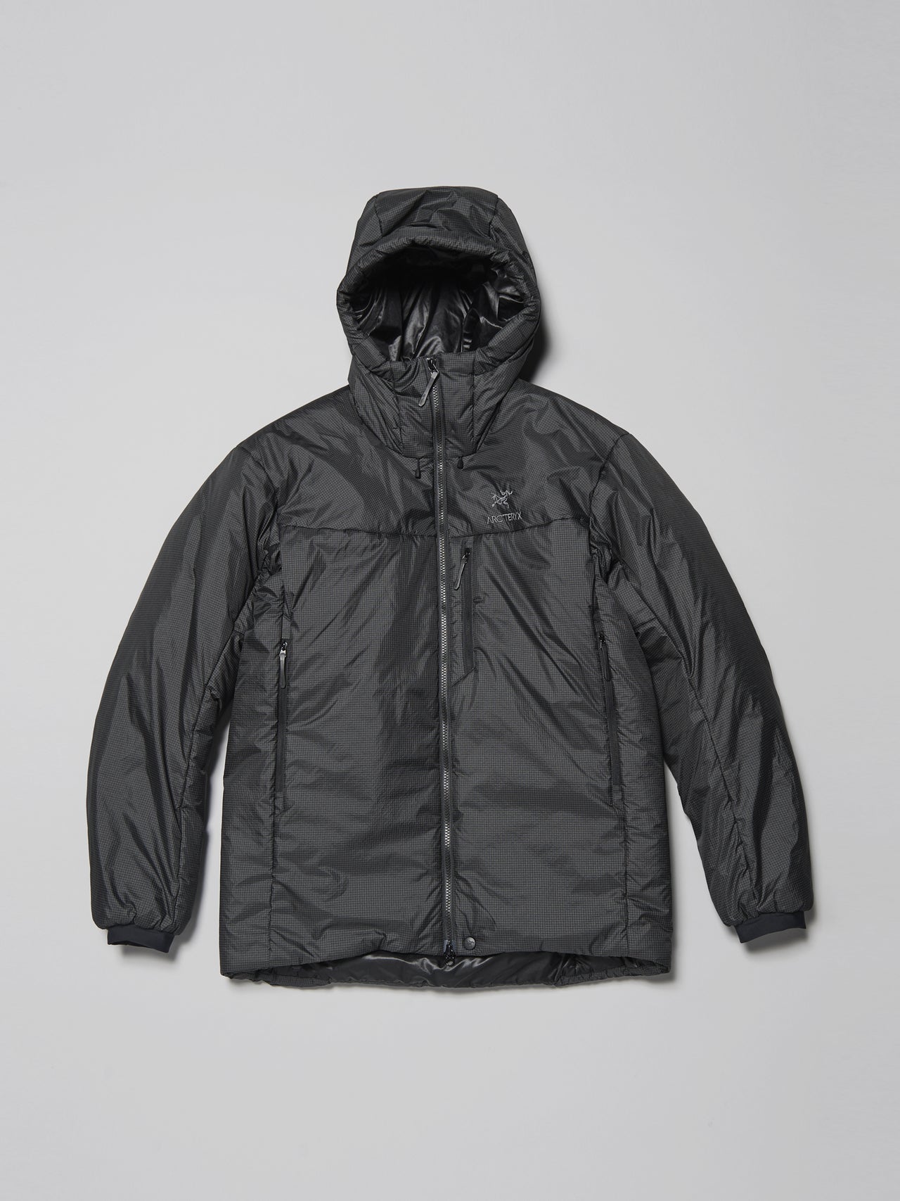 アークテリクスの中綿ジャケット／ニュークレイ SV パーカ メンズ