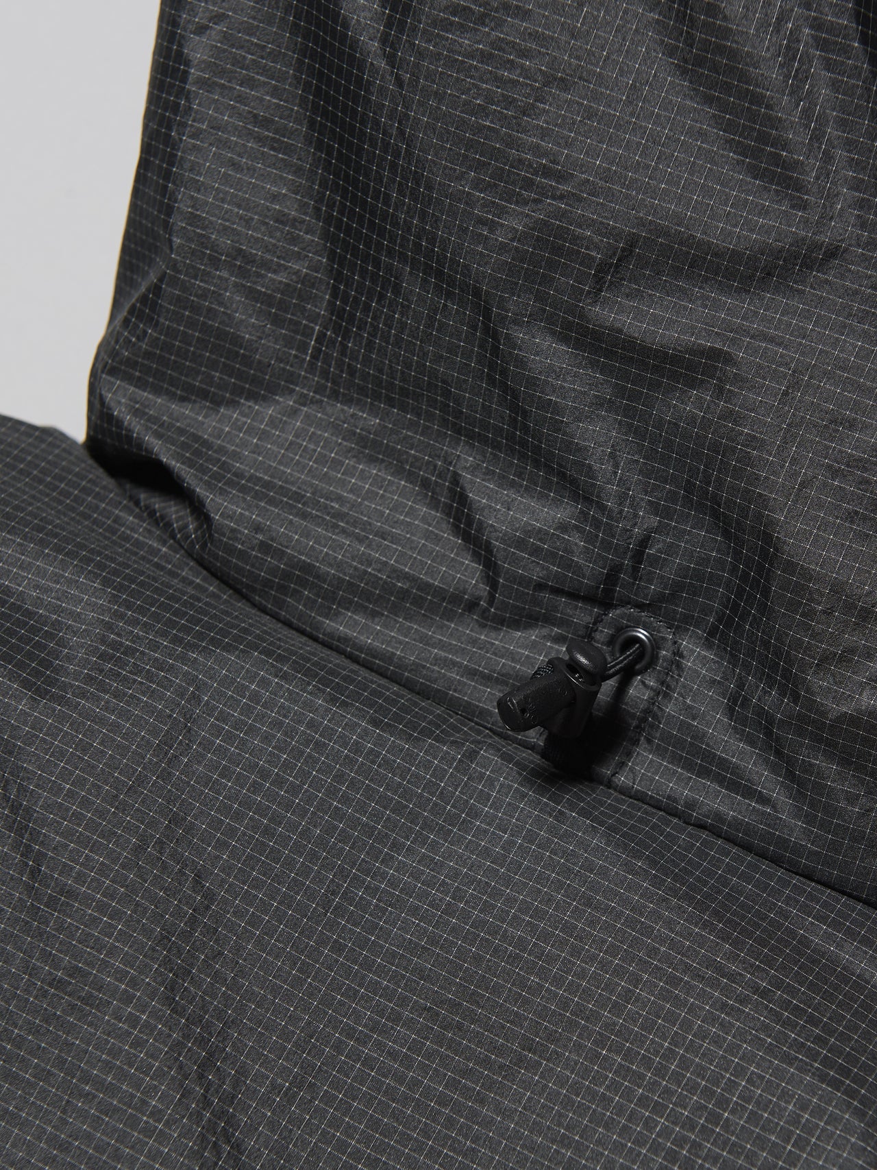 アークテリクスの中綿ジャケット／クレイ SV パーカ メンズのコード