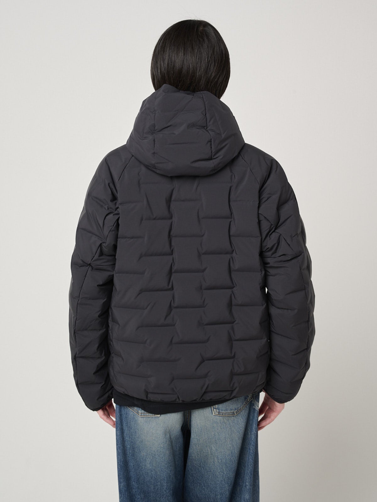 ユニクロのパフテックパーカを試着&本音レビューのバック