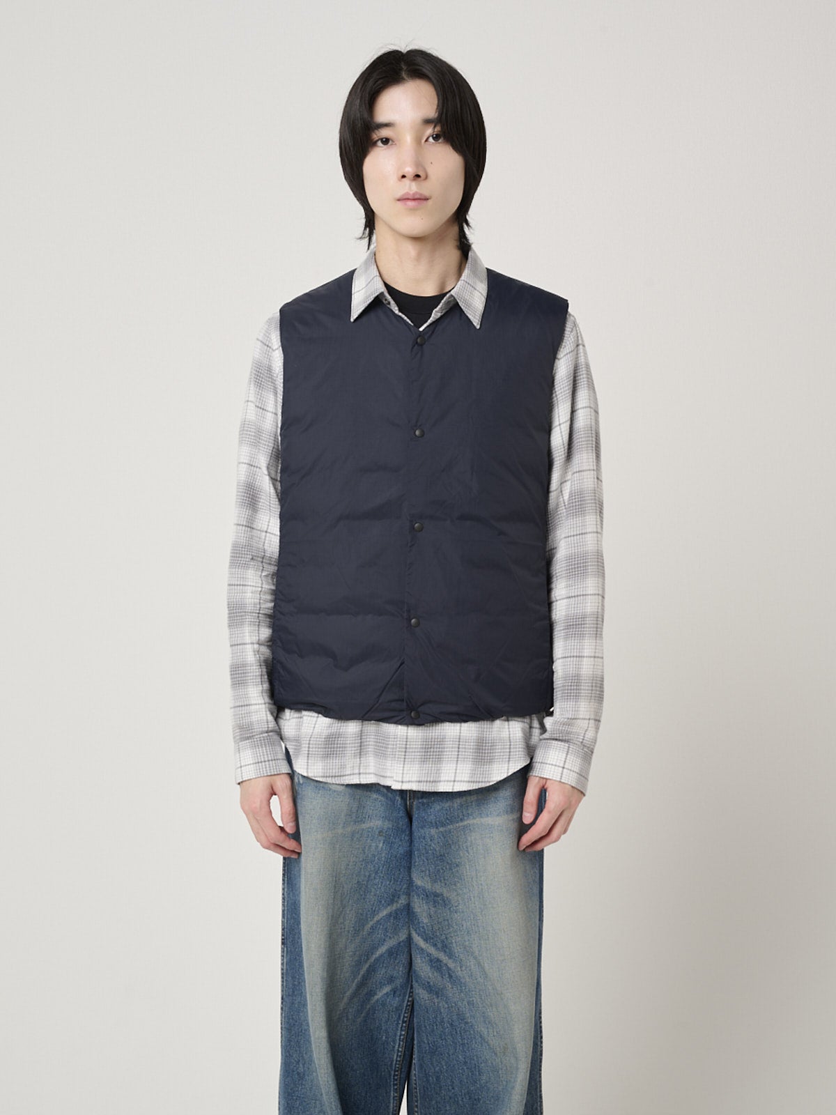 紳士 軽量ダウンポケッタブルノーカラーベスト1