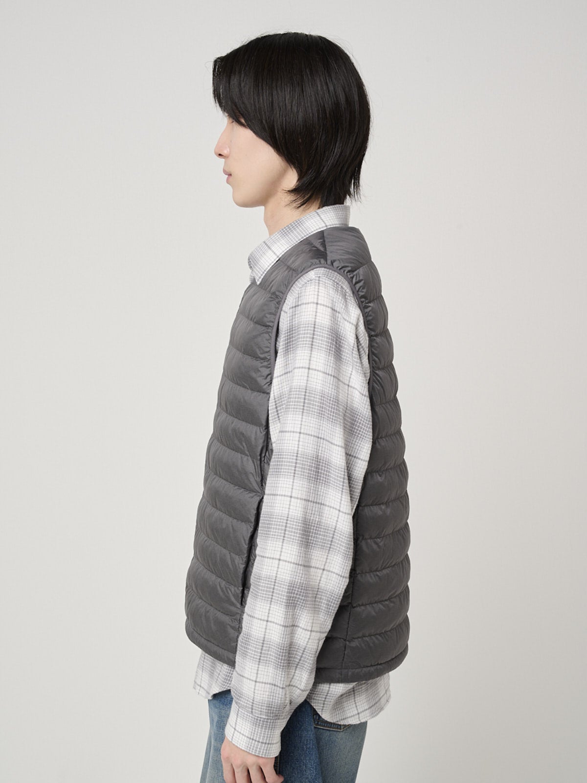 ユニクロのパフテックコンパクトベストを試着&本音レビューのサイド