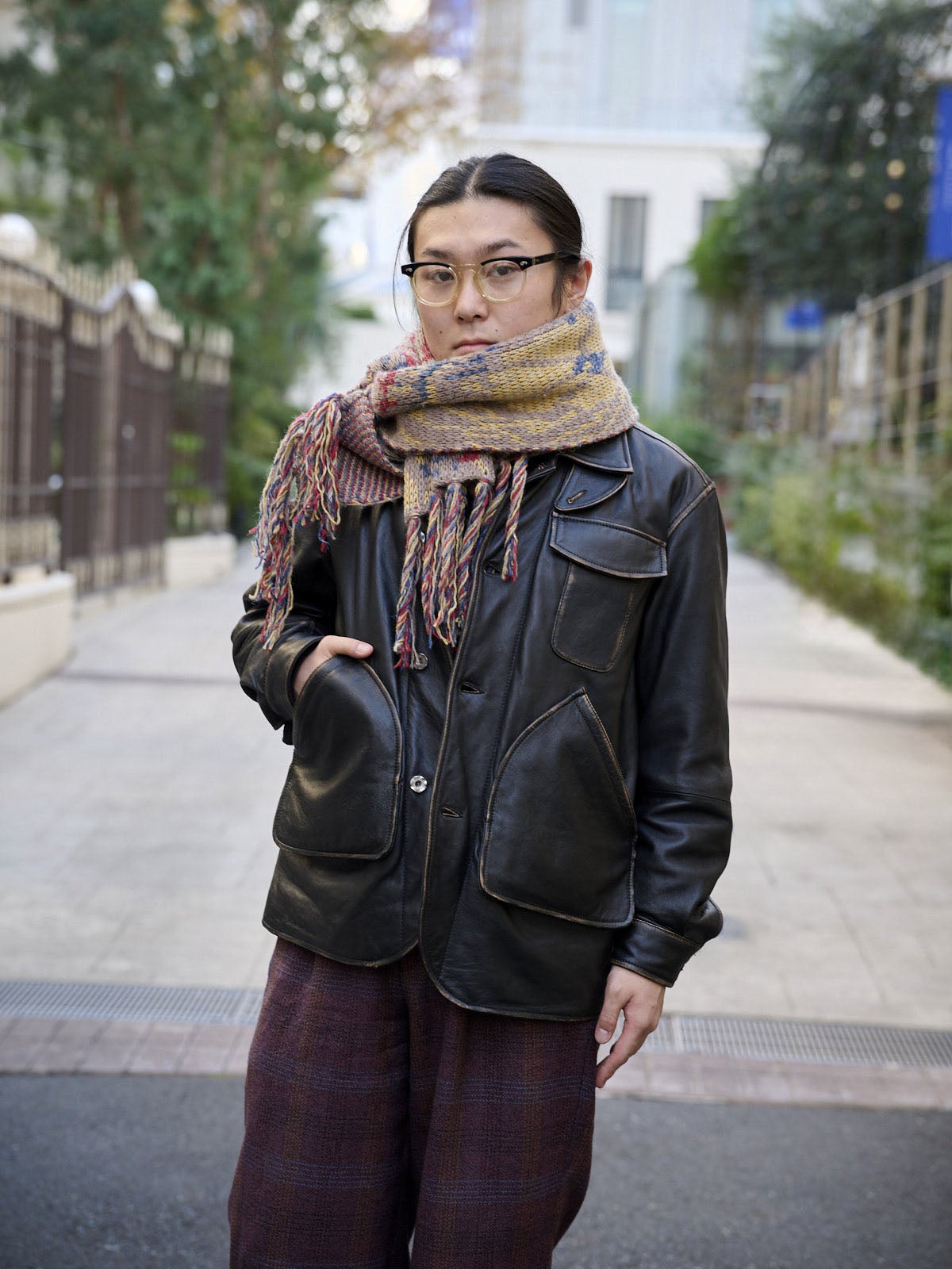 HOKAスニーカースナップ お洒落な着こなし上半身