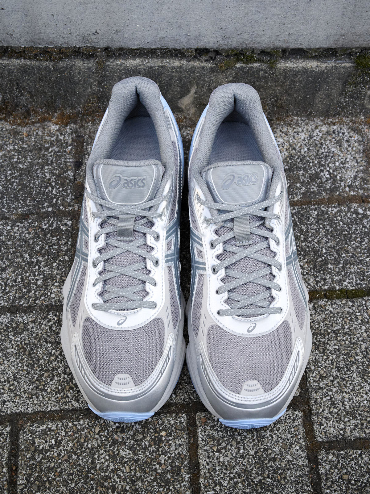 アシックス ゲルキネティックフルーエント スニーカー紹介